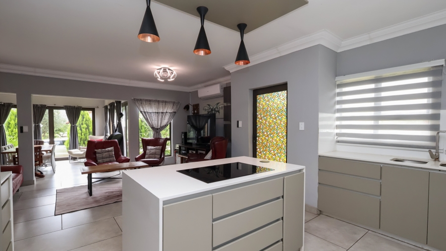 3 Bedroom Property for Sale in The Coves North West